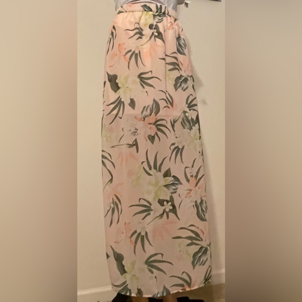 NWT H&M Divided Pastel Floral Maxi Skirt